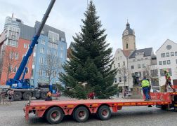 Weihnachtsbaum In Jena Aufgestellt 13112021 0015
